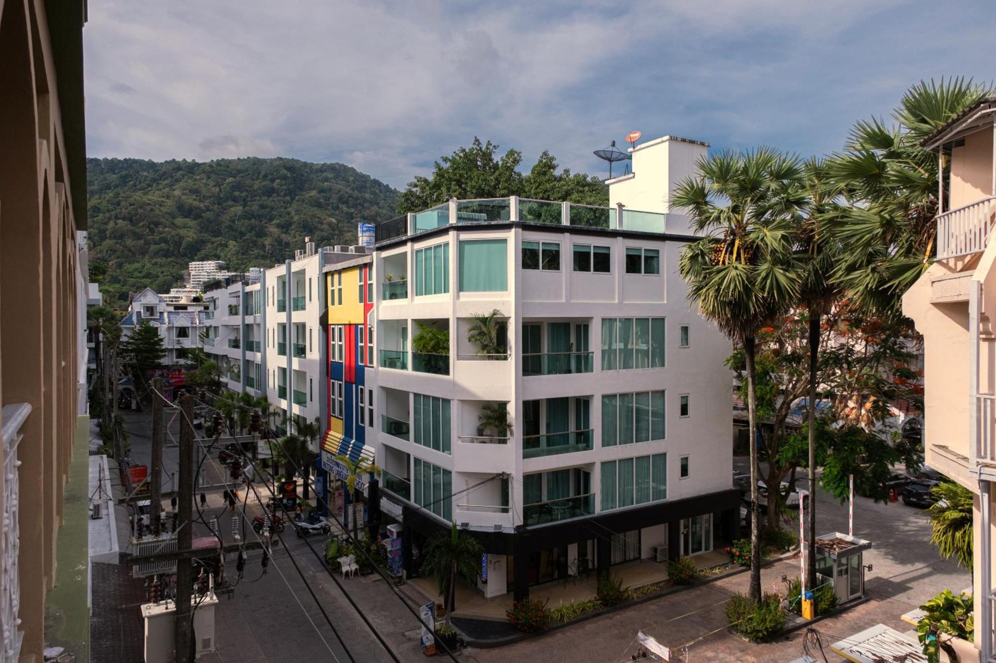 Grand Orlov Apart Hotel Patong Exteriör bild
