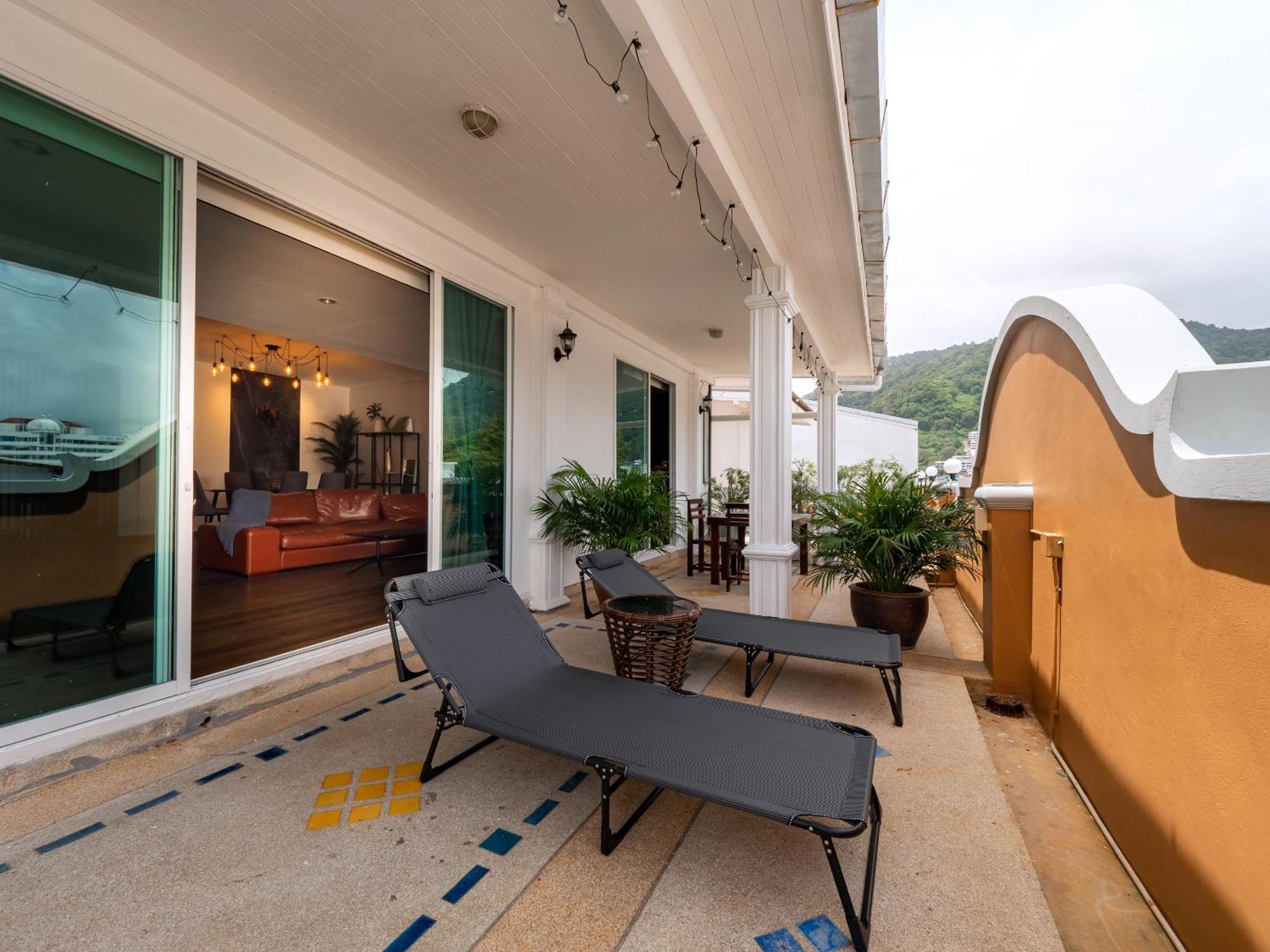 Grand Orlov Apart Hotel Patong Exteriör bild